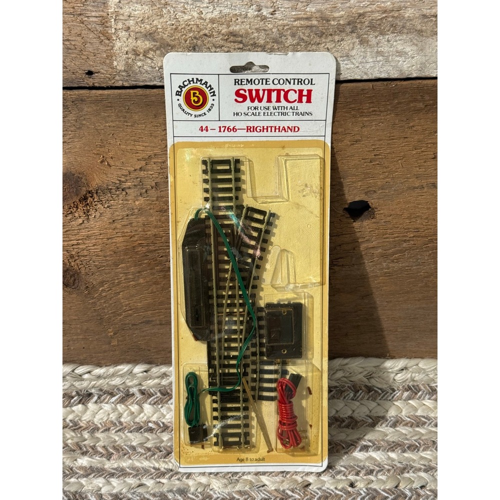 Bachmann Remote Control‎ Switch HO Scale Electric Trains 44-1766 Right Hand VTG